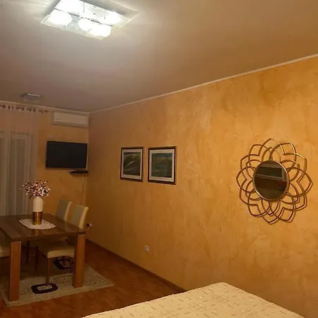 Villa Mare Apartments Tivat Exterior photo