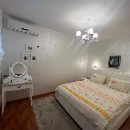 Villa Mare Apartments Tivat Exterior photo