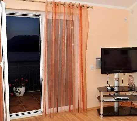 Villa Mare Apartments Tivat Exterior photo