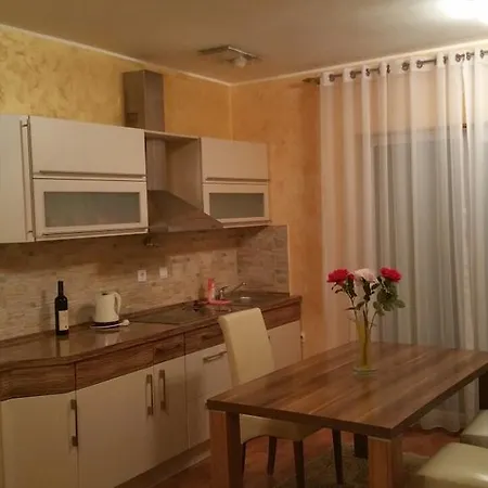 Villa Mare Apartments Tivat Exterior photo
