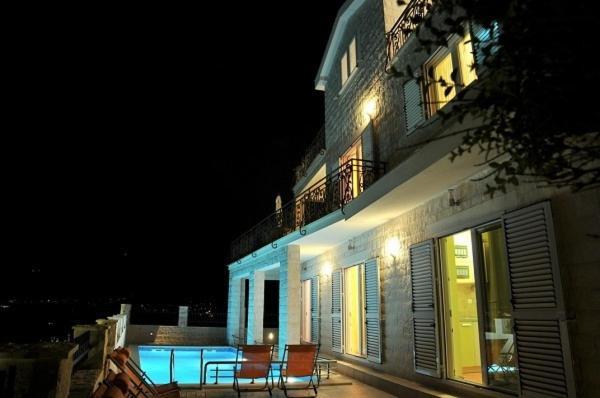 Apartment Mare Tivat